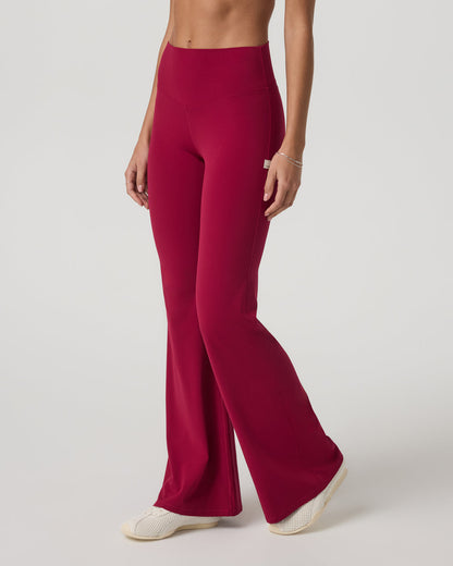 Vuori AllTheForm™ Flare - Short Strawberry Leggings | Vuori Online