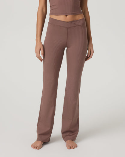 Inversion Rib Slim Flare Women's Sable Slim Flare Leggings | Vuori Outlet