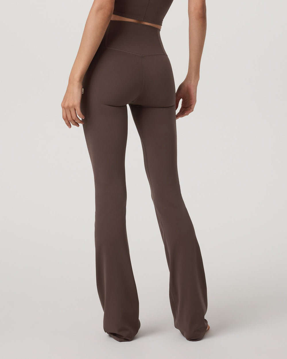 Vuori AllTheFeels™ Slim Flare Women's Java Leggings | Vuori Clothing