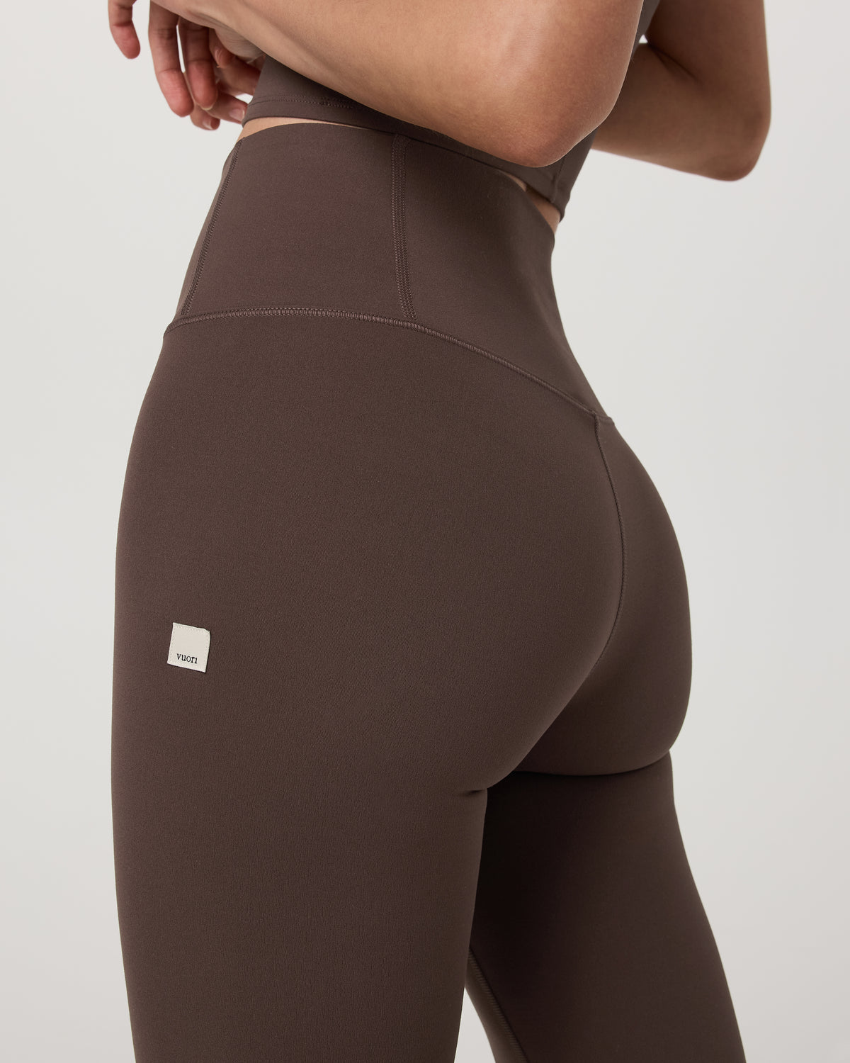 Vuori AllTheFeels™ Slim Flare Women's Java Leggings | Vuori Clothing