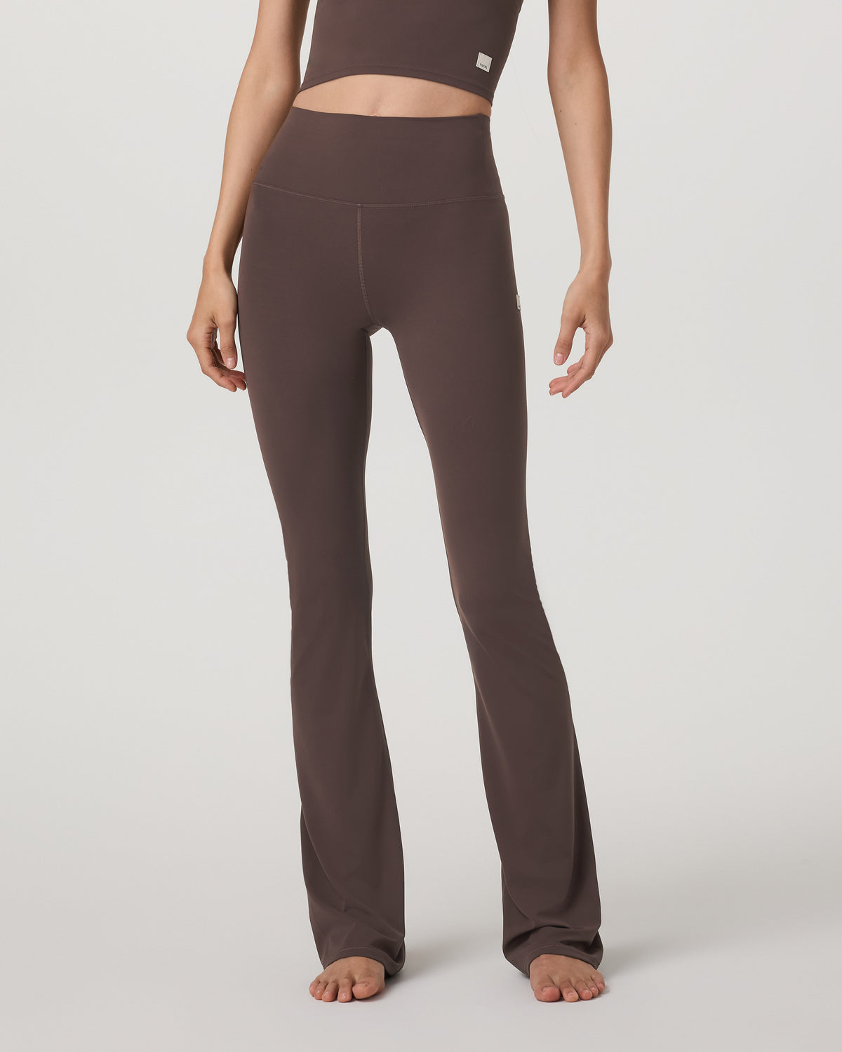 Vuori AllTheFeels™ Slim Flare Women's Java Leggings | Vuori Clothing