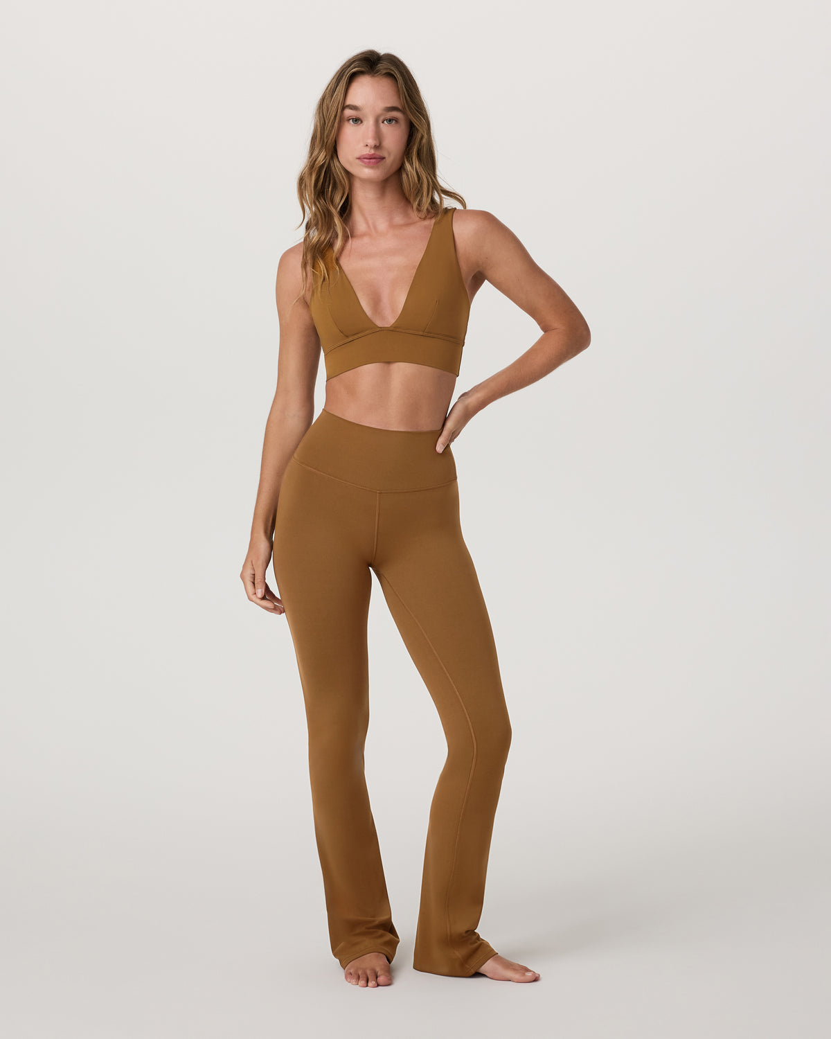 Vuori AllTheFeels™ Slim Flare Women's Rum Leggings | Vuori Sale