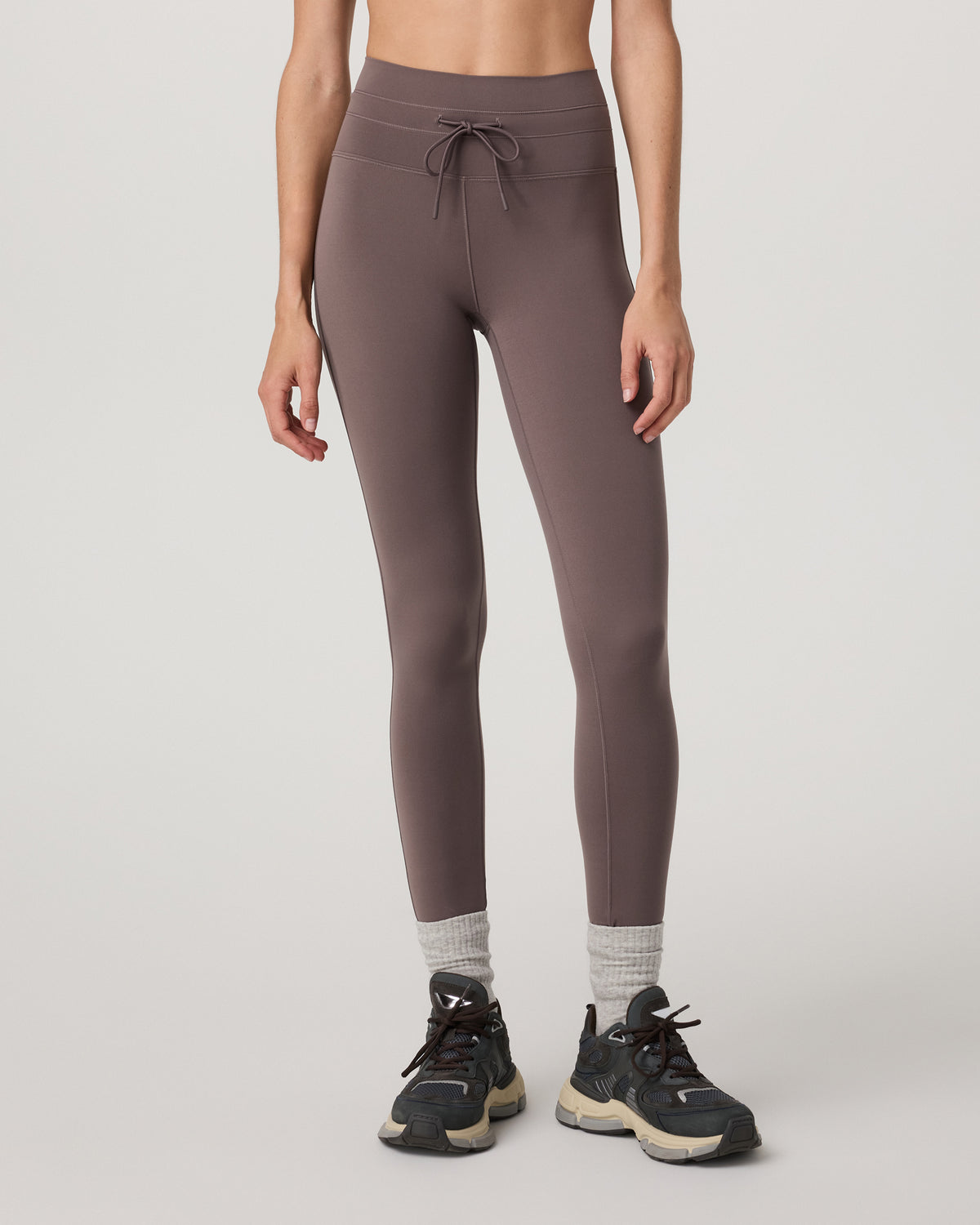 Women's Daily Form Legging - Short Huckleberry | Vuori Online