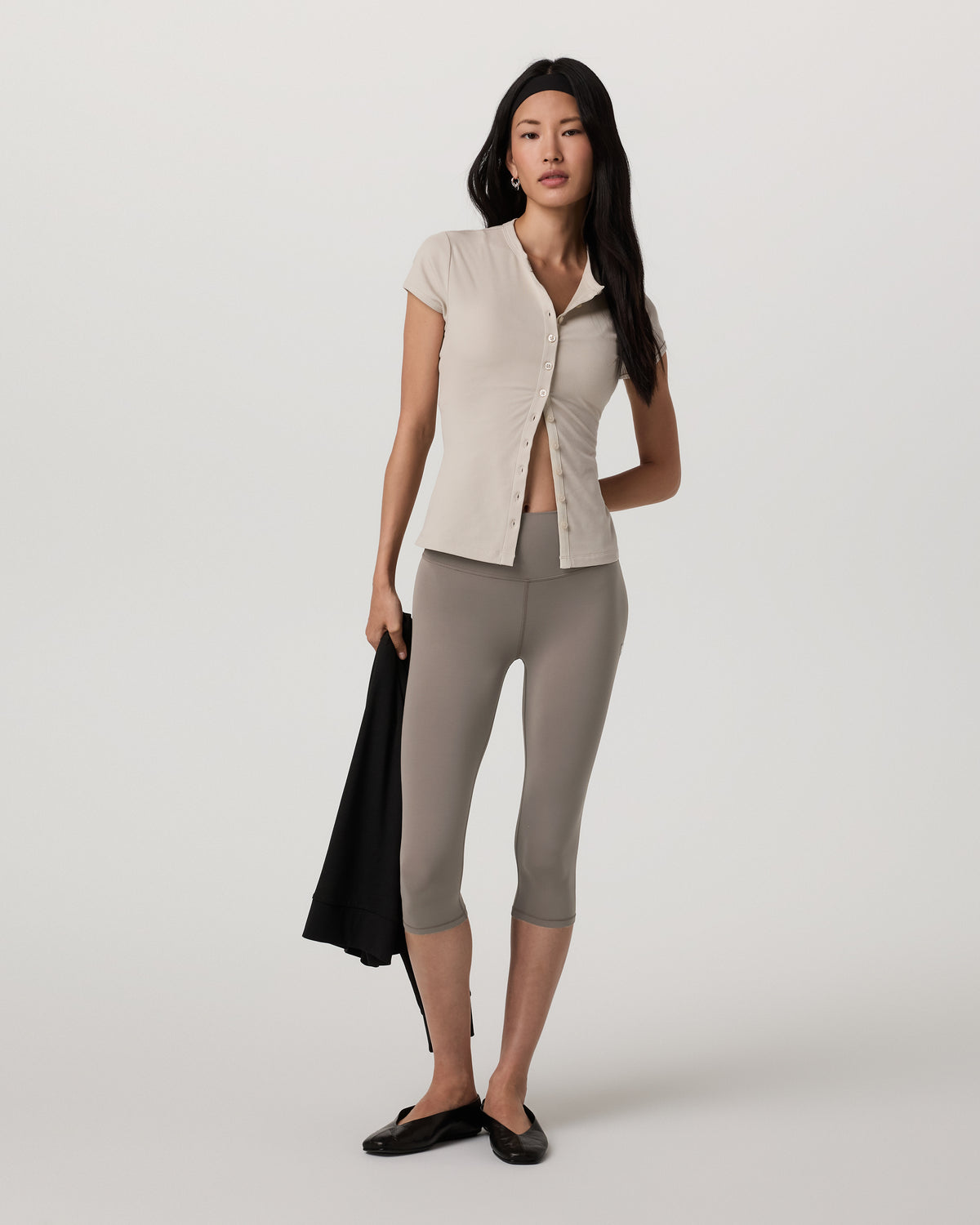 Vuori AllTheFeels™ Crop Legging Smokey Taupe Leggings | Vuori US