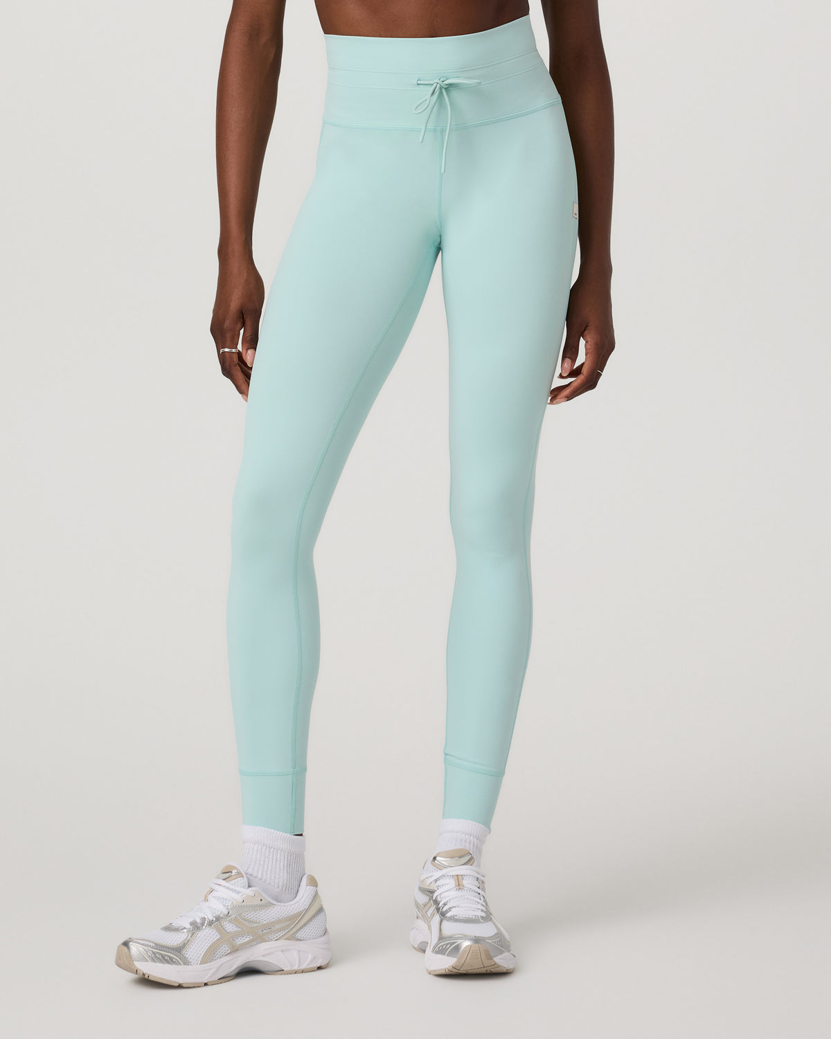 Daily Legging - Short Women's Spearmint Leggings | Vuori Clothing