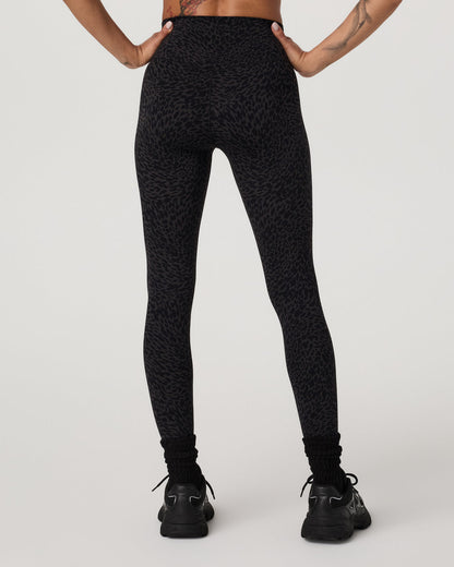 Vuori AllTheForm™ Legging Black Blurred Torrent Legging | Vuori On sale