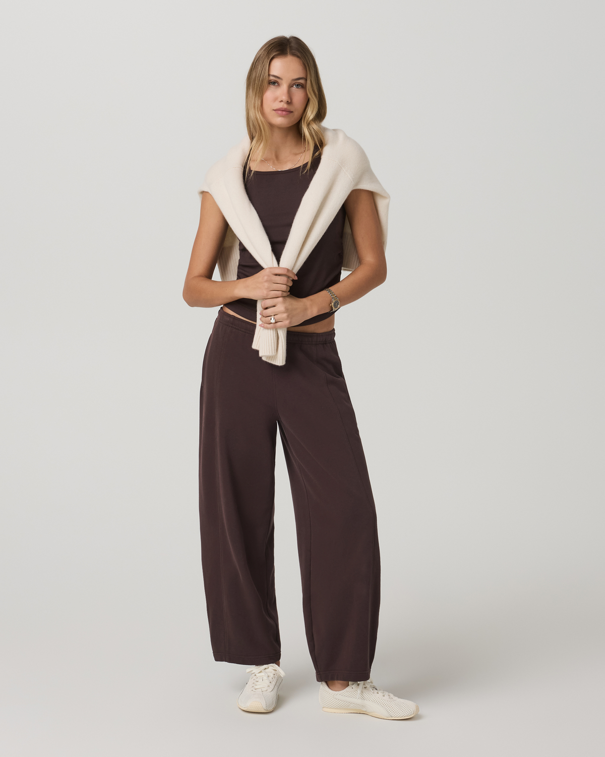 Sedona Barrel Sweatpant Women's French Roast Sweatpants | Vuori Clothing