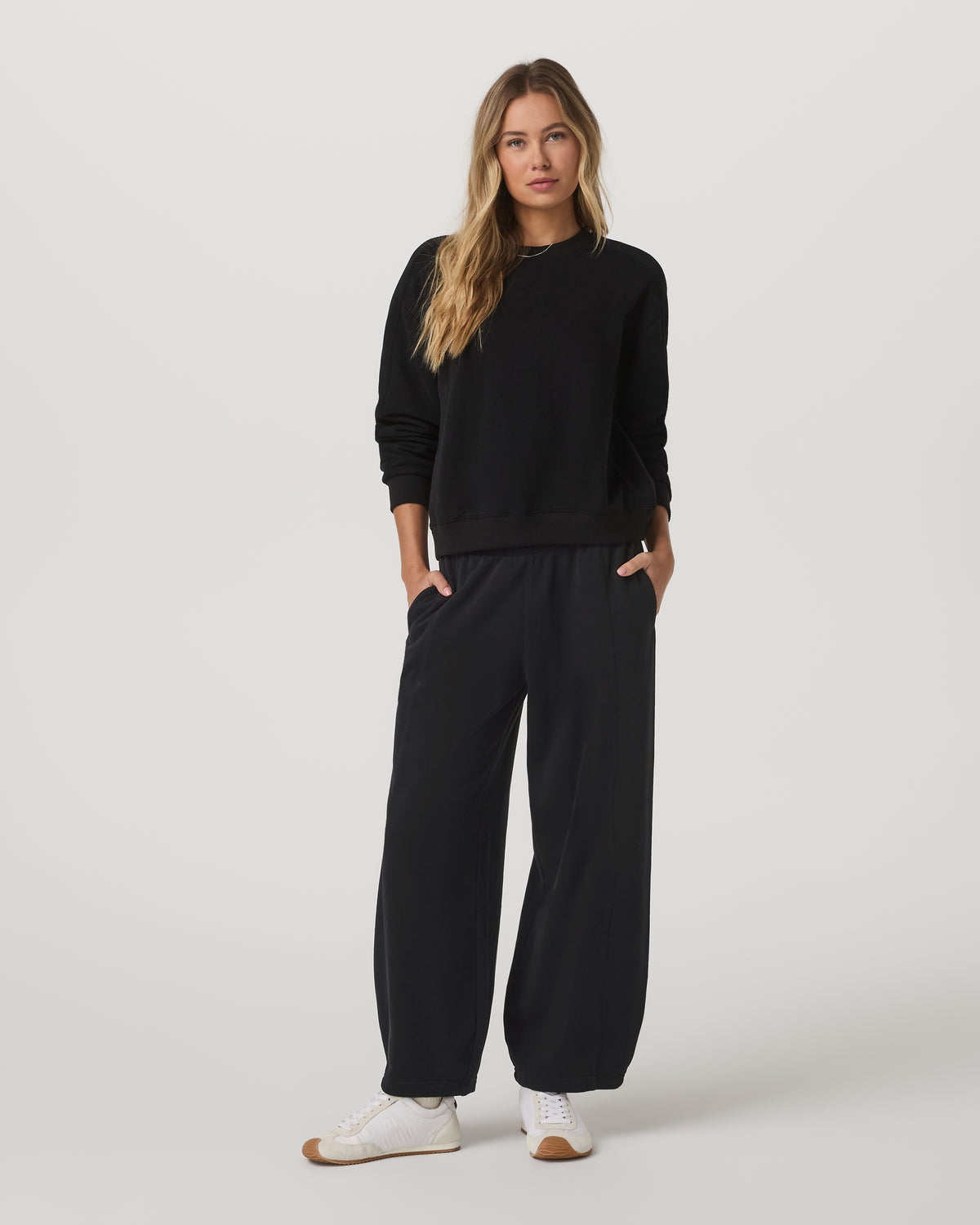 Sedona Barrel Sweatpant Women's Black Relaxed Fit Pants | Vuori Sale