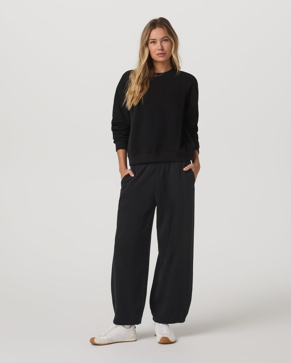 Sedona Barrel Sweatpant Women's Black Relaxed Fit Pants | Vuori Sale