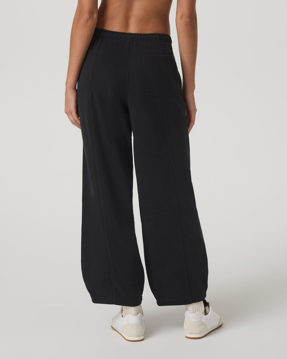 Sedona Barrel Sweatpant Women's Black Relaxed Fit Pants | Vuori Sale
