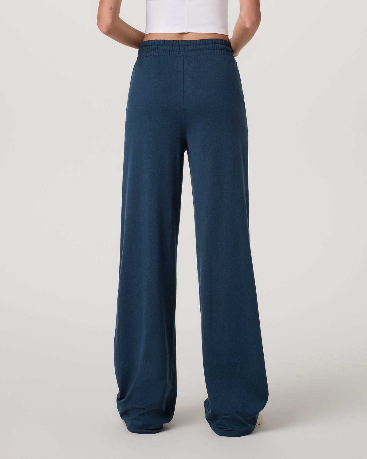 Halo Wideleg Women's Blue Coast Heather Pants | Vuori Clothing