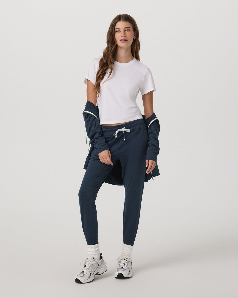 Performance Jogger Midnight Moisture-Wicking Joggers | Vuori