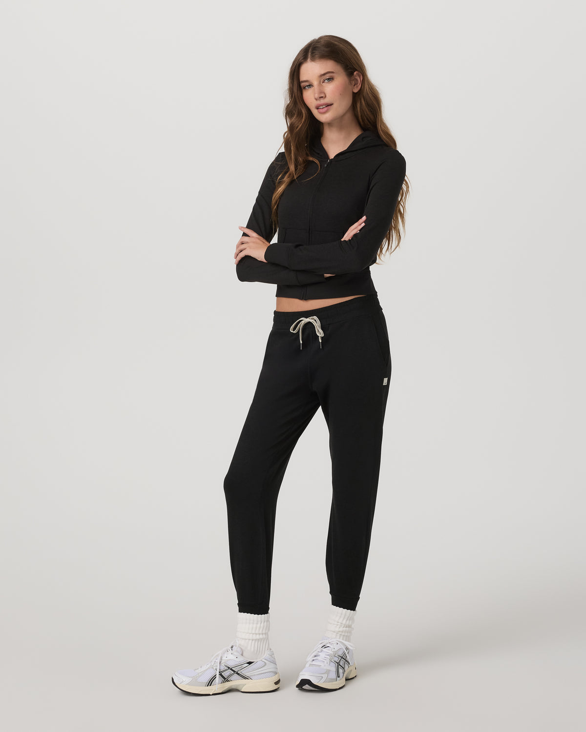 Performance Jogger - Long Black Heather Long Joggers | Vuori Sale