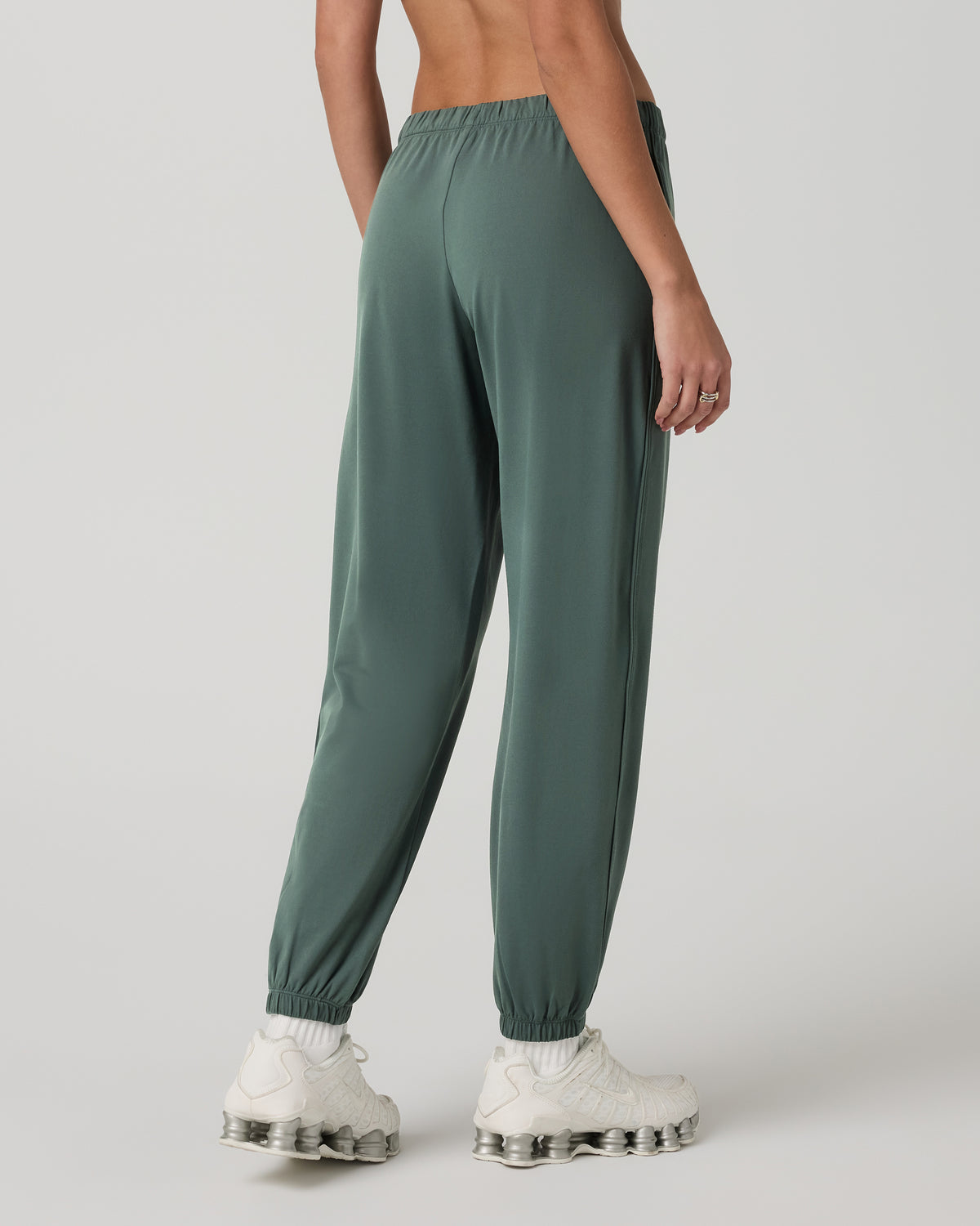 Halo Modern Sweatpant Women's Agate Green Sweatpant | Vuori On sale