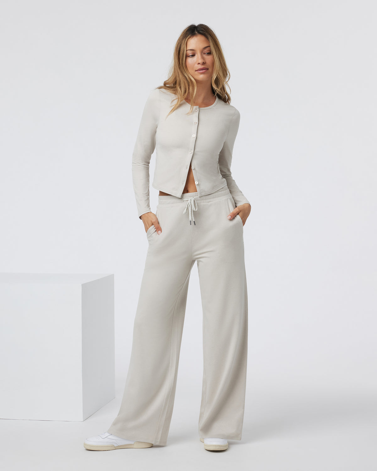 Halo Essential Wideleg Ecru Heather | Vuori US