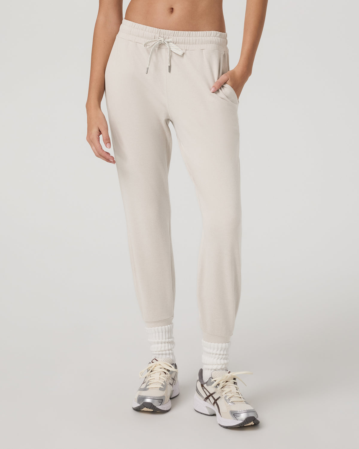Performance Jogger Ecru Heather Joggers | Vuori