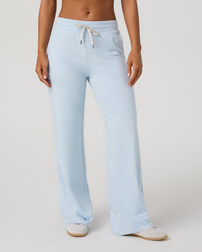 Halo Essential Wideleg - Short Soft Sky Heather Pants | Vuori Outlet