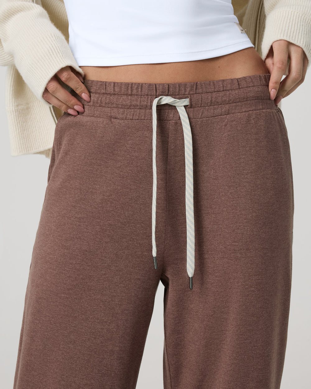 Halo Essential Wideleg Pant Women's Sable Heather Pant | Vuori US