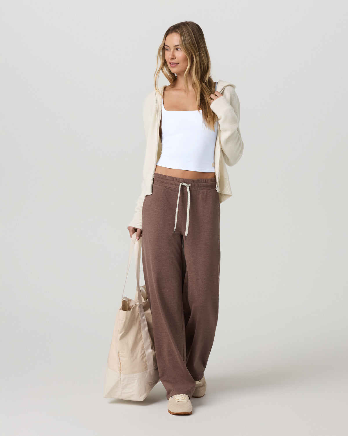 Halo Essential Wideleg Pant Women's Sable Heather Pant | Vuori US