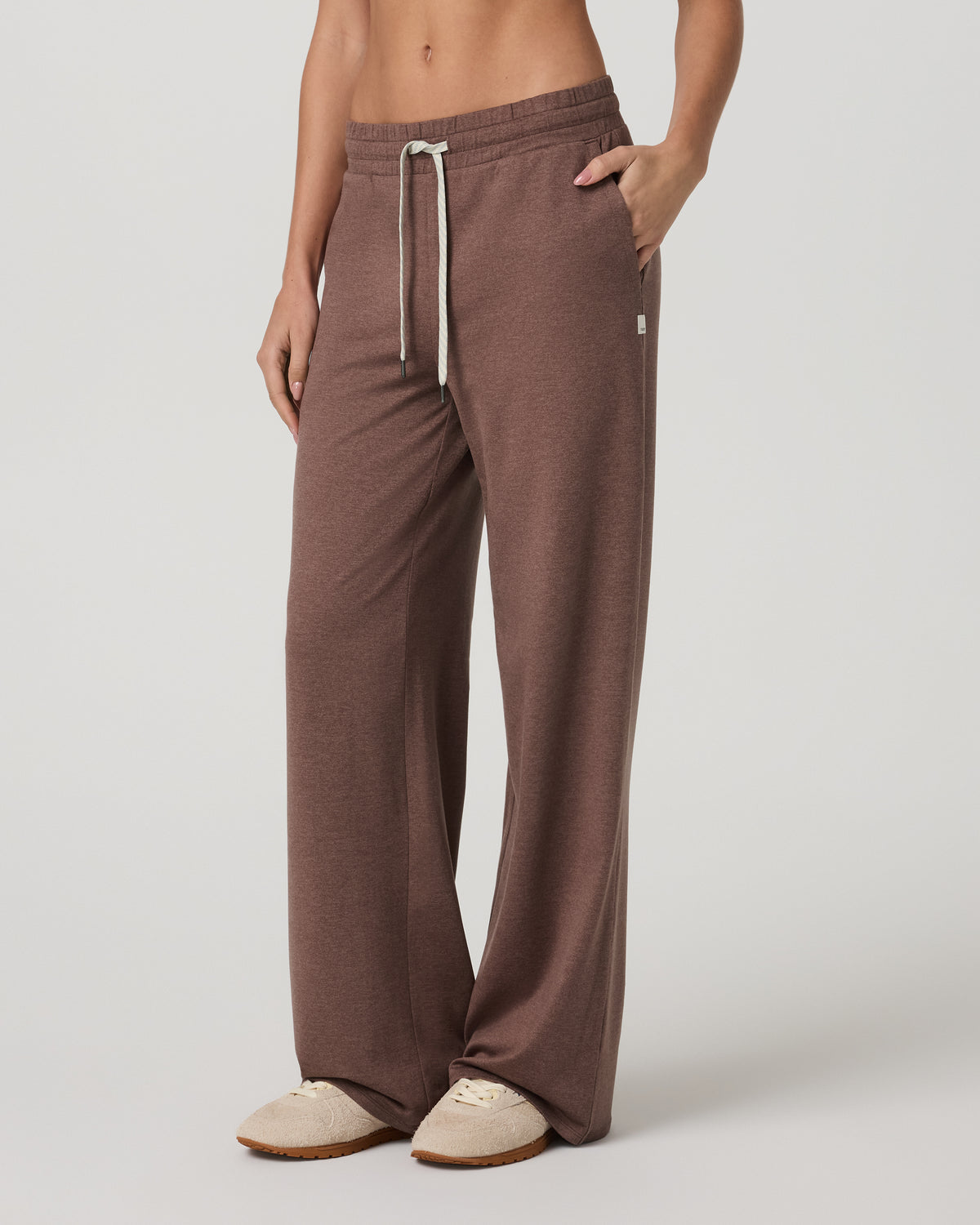 Women's Halo Essential Wideleg - Short Sable Heather | Vuori Clothing