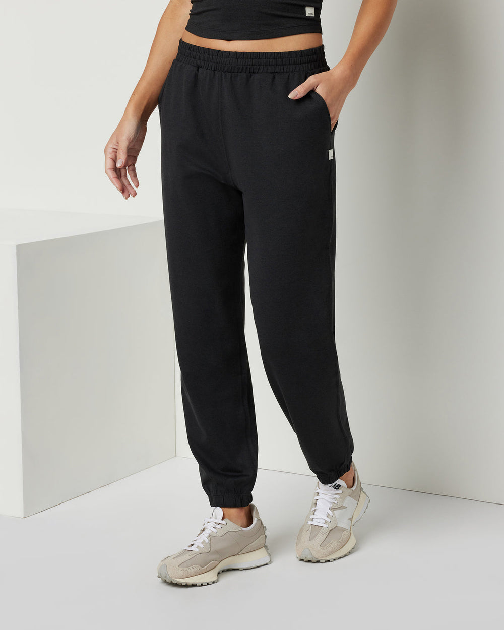 Boyfriend Sweatpant Women's Black Sweatpants | Vuori Clothing