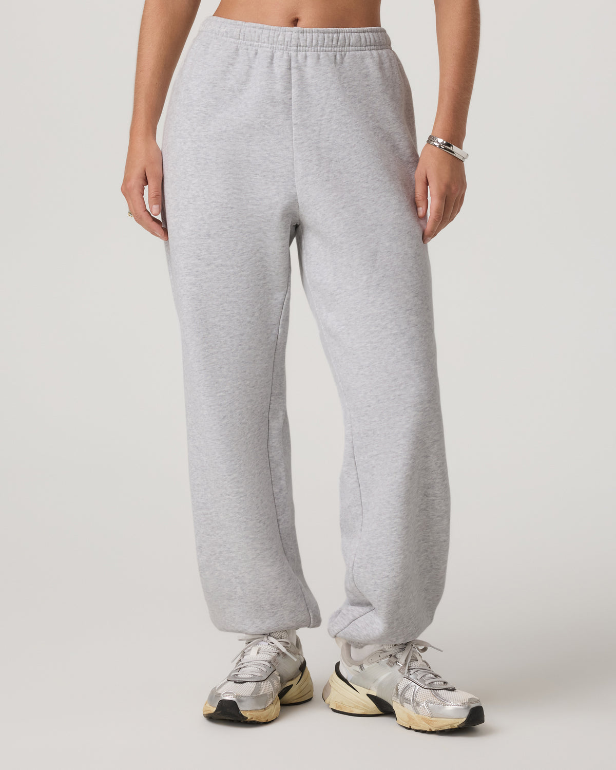 Women's Restore Classic Sweatpant Pale Grey Heather | Vuori Discount