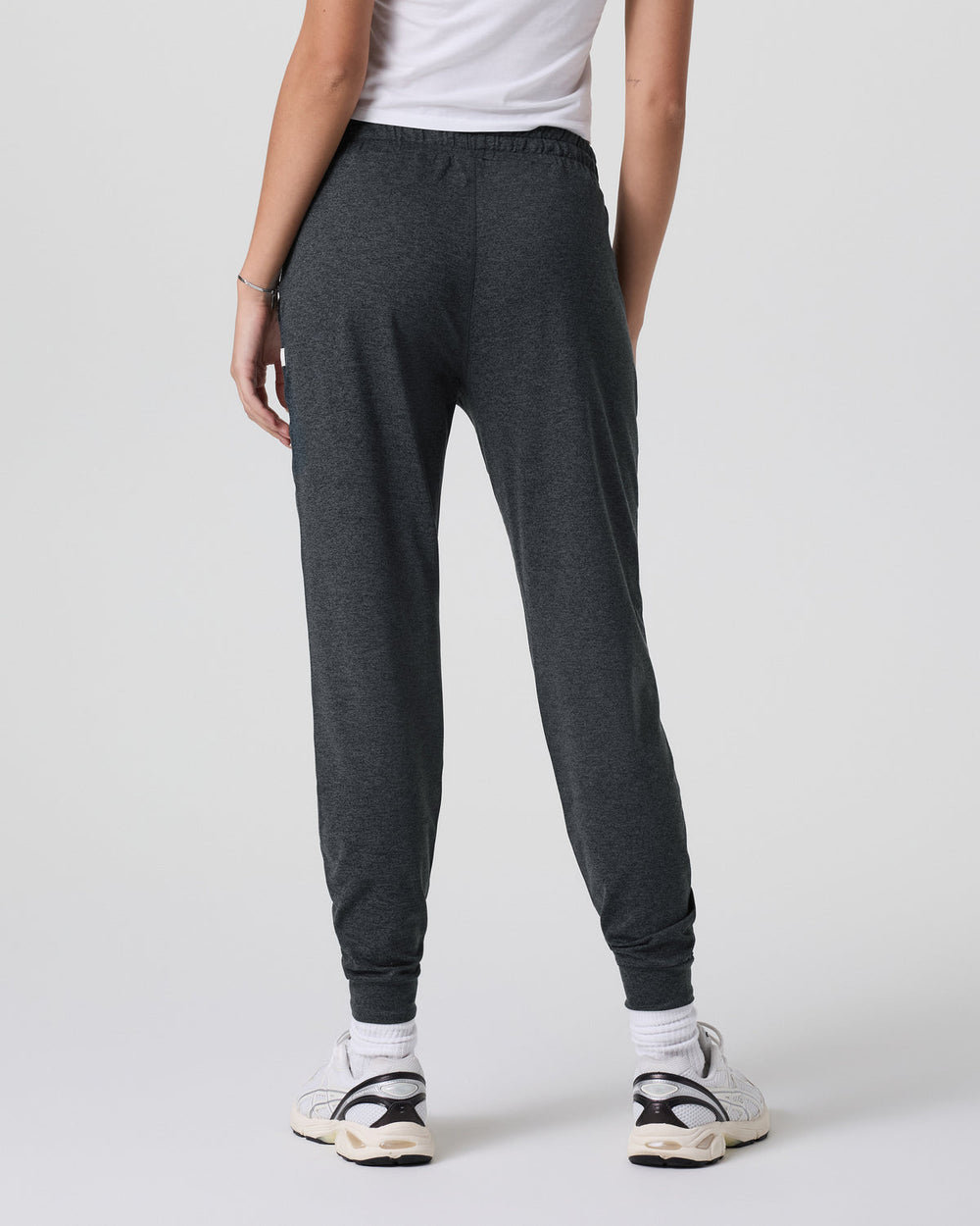 Performance Jogger - Long Charcoal Grey Sweatpants | Vuori Sale