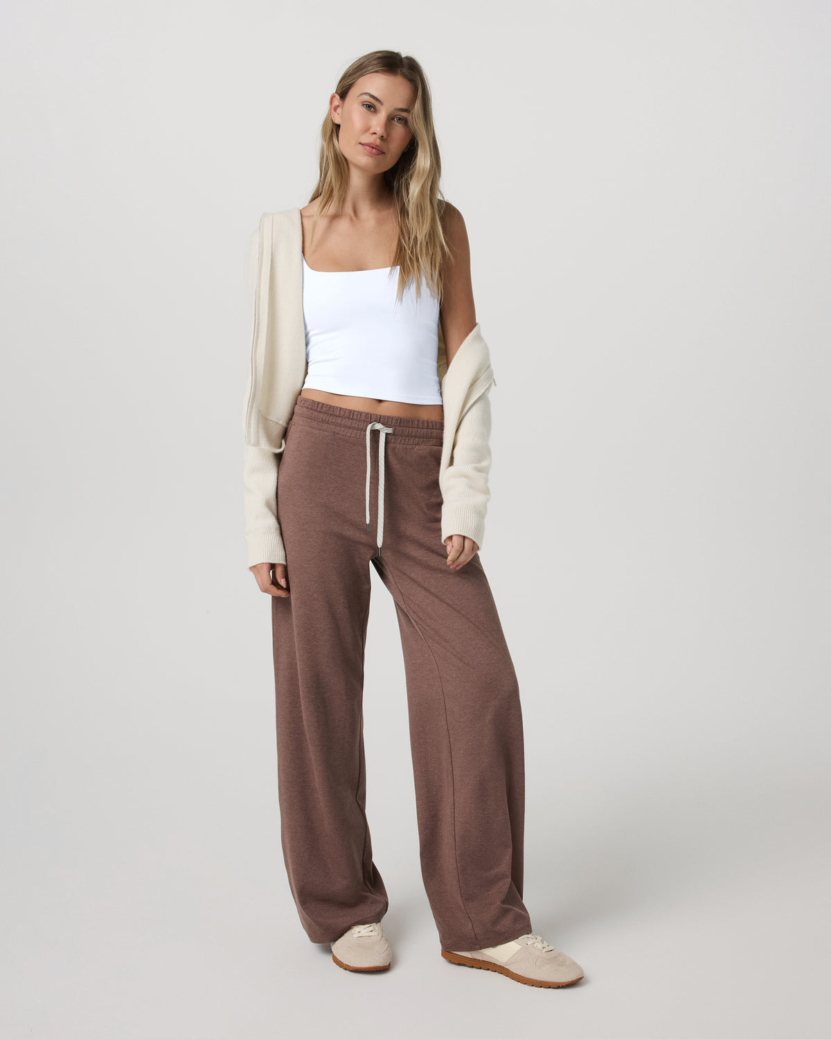 Halo Essential Wideleg - Long Women's Sable Heather Pants | Vuori Clothing