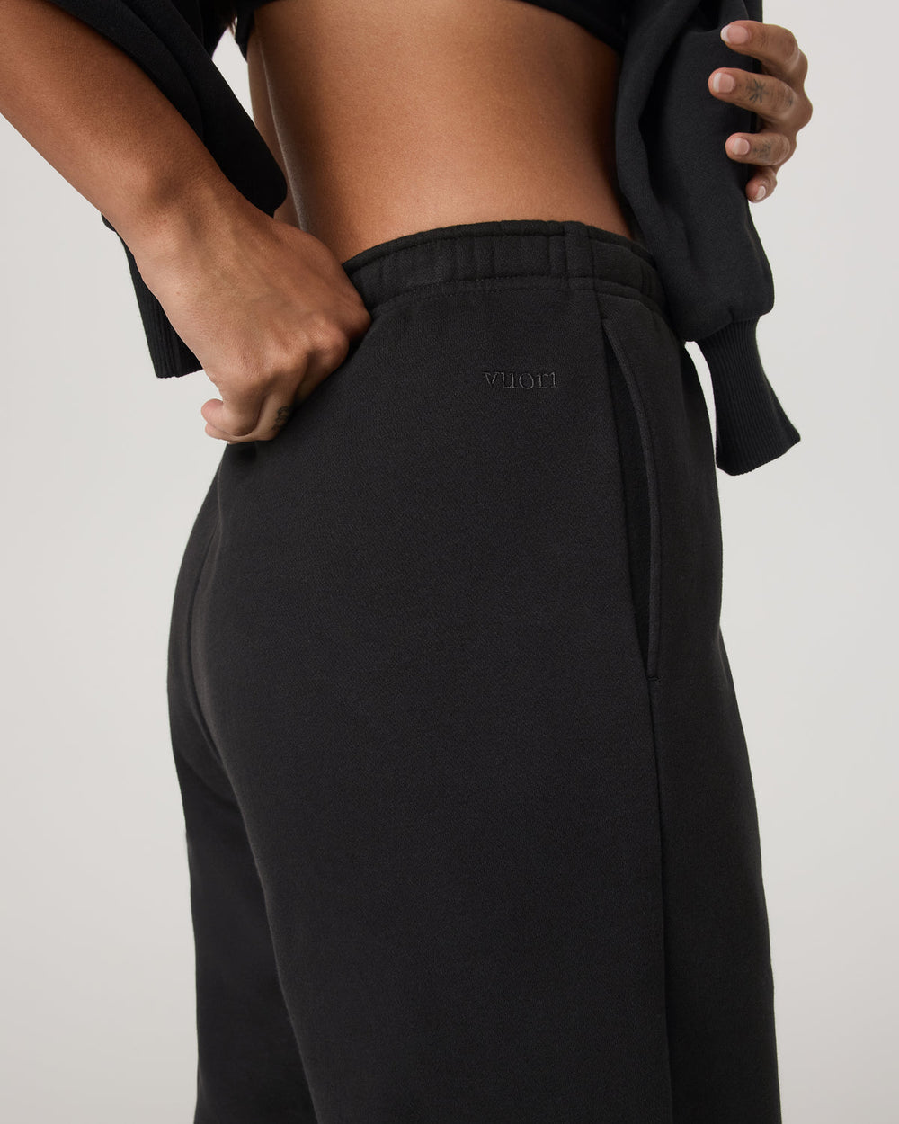 Restore Classic Sweatpant Women's Washed Black Pants | Vuori Discount
