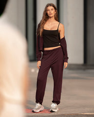 Halo Modern Sweatpant Women's Raisin Pants | Vuori Online