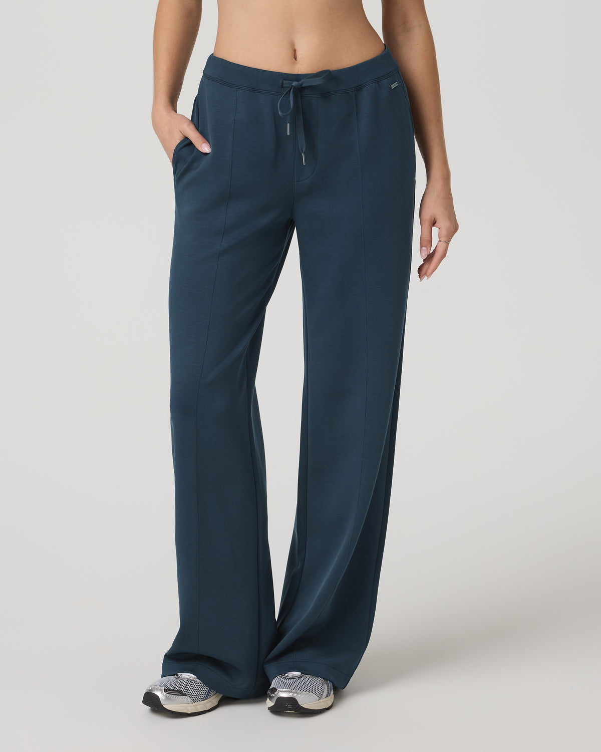 Compose Wideleg Pant Women's Ocean Blue Relaxed Pants | Vuori Discount