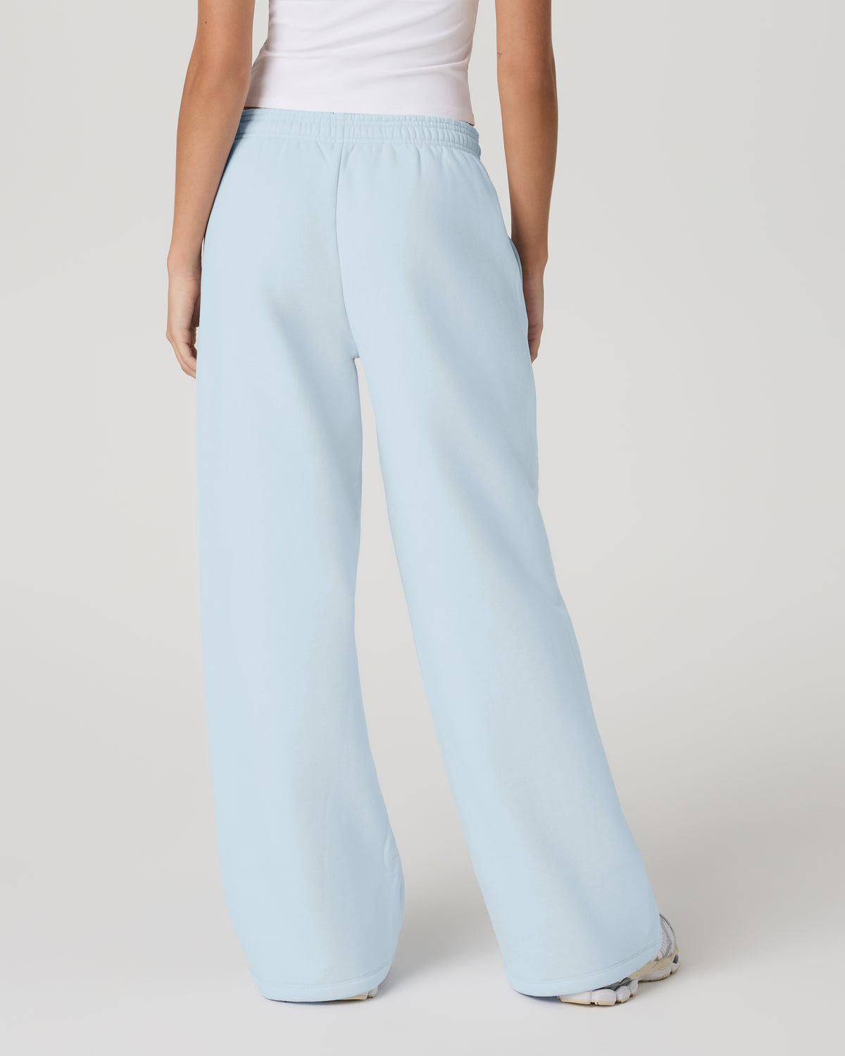 Restore Ultra Wideleg Sweatpant Soft Sky | Vuori On sale