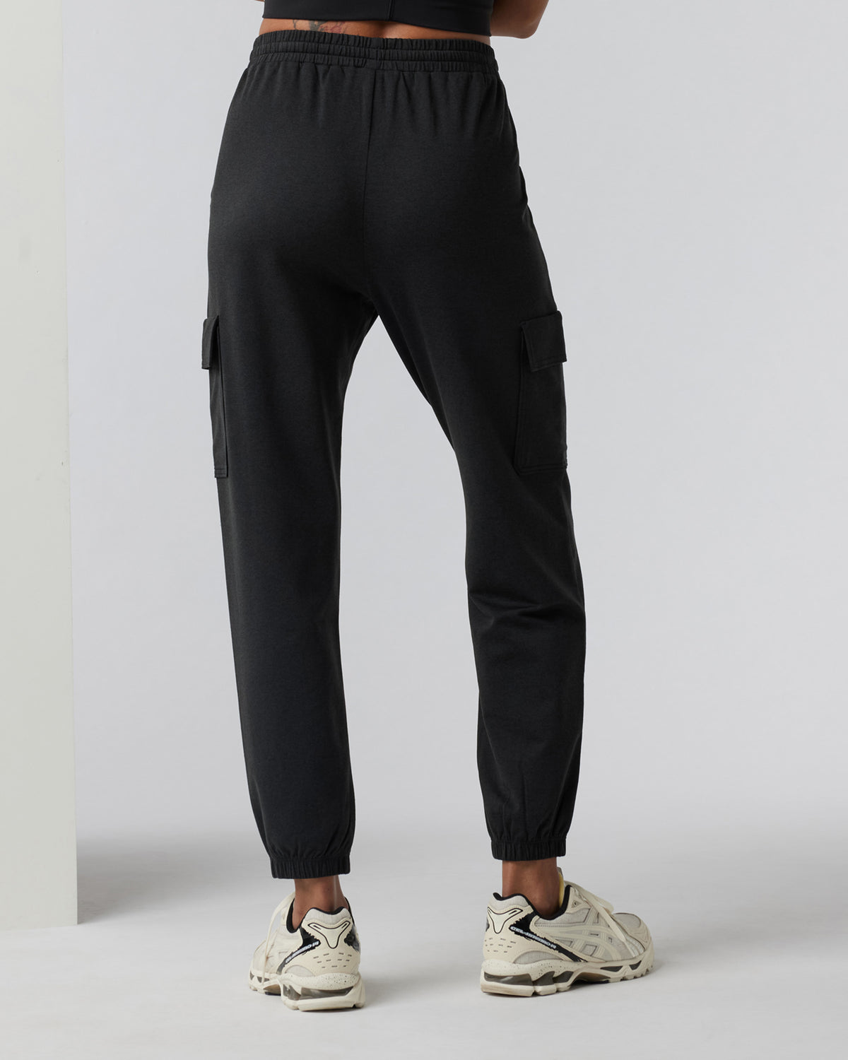 Boyfriend Cargo Sweatpant Black Heather Sweatpants | Vuori For sale