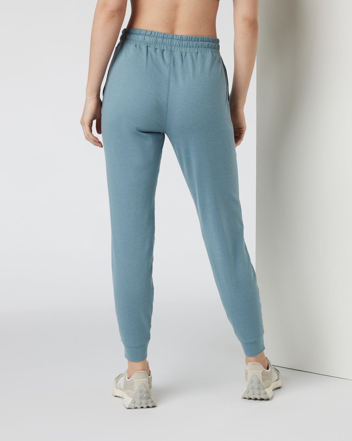 Performance Jogger - Long Smoke Blue Heather | Vuori For sale