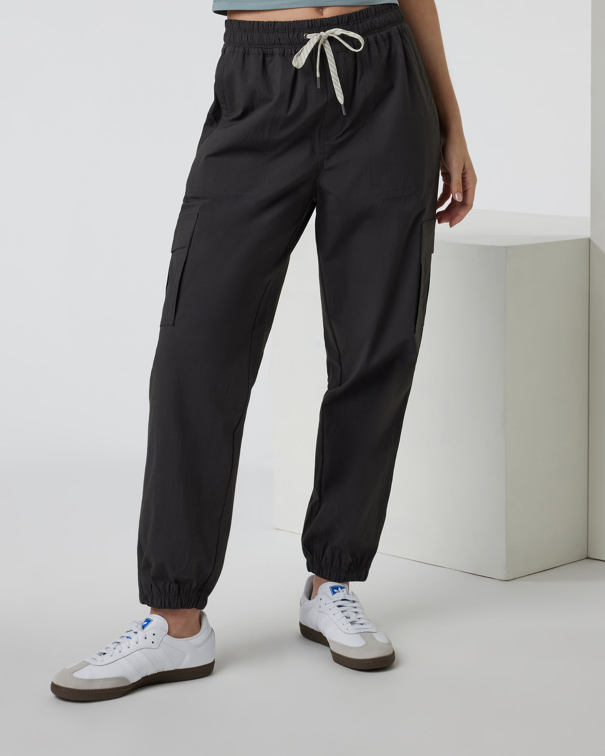 Birch Jogger Women's Vintage Black Utility Joggers | Vuori
