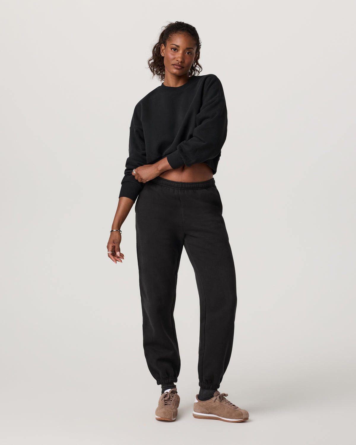 Women's Restore Classic Sweatpant - Long Washed Black | Vuori For sale