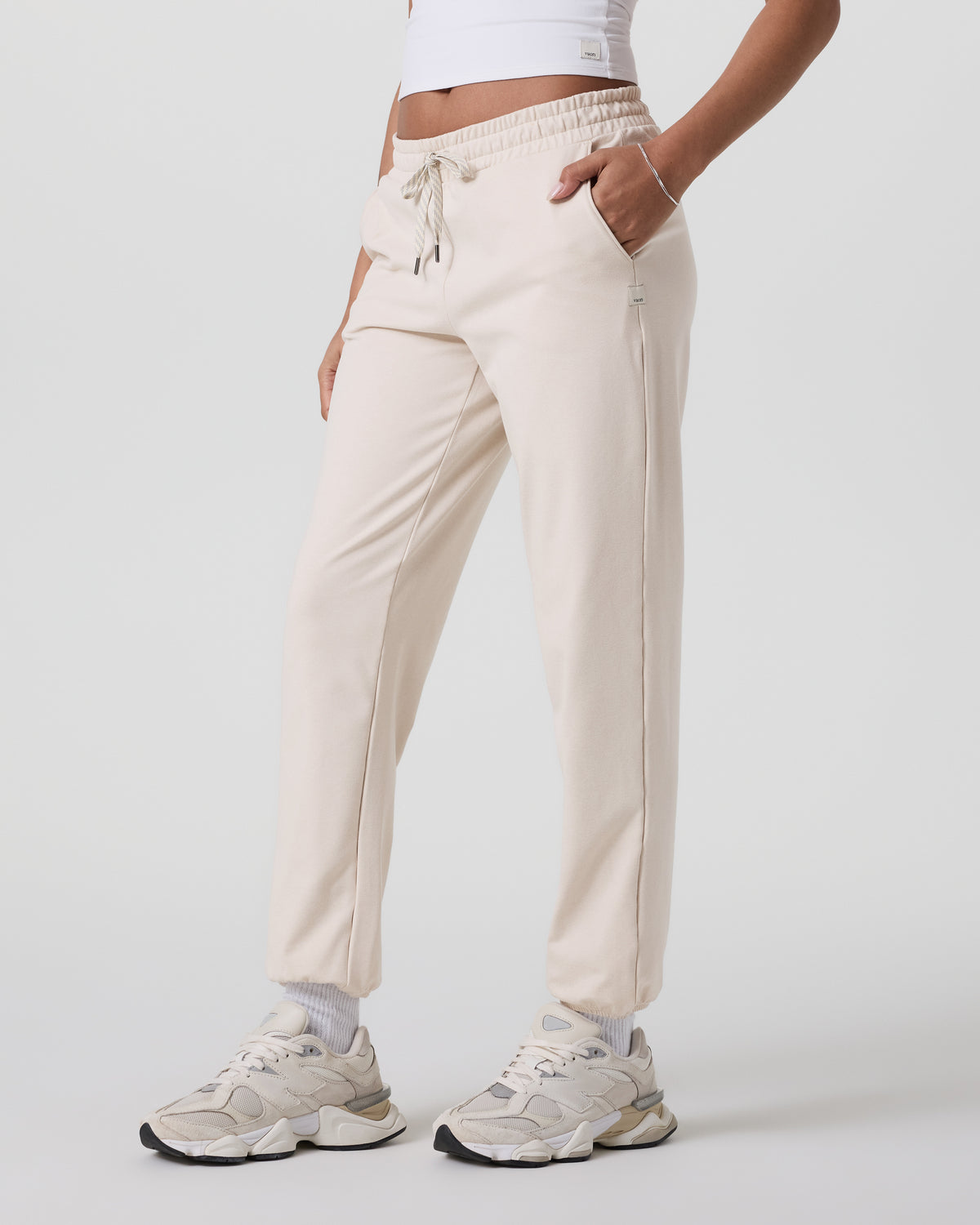 Granite Performance Jogger Milkweed Heather | Vuori Online