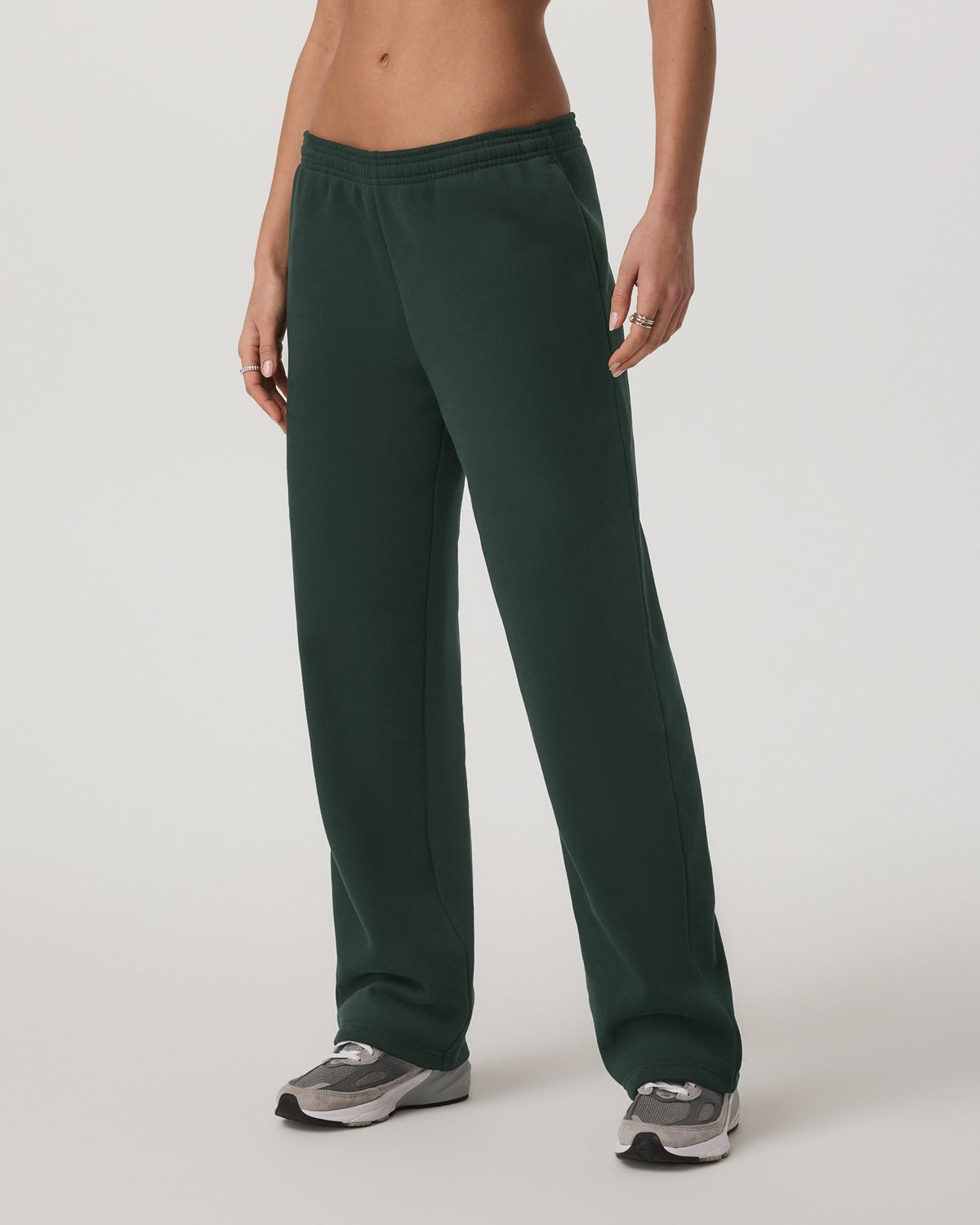Restore Straight Leg Sweatpant Women's Evergreen Pants | Vuori Online