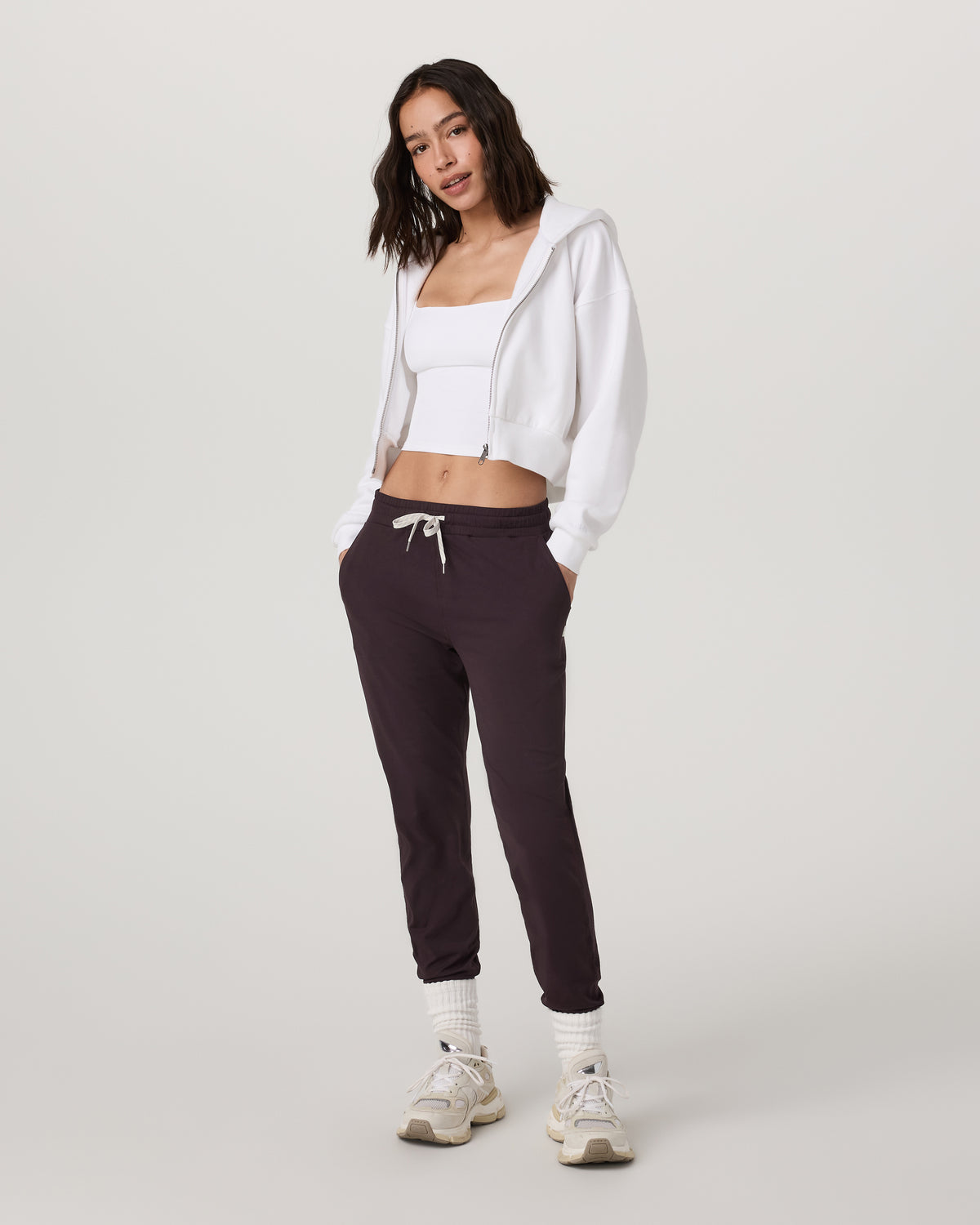 Performance Jogger - Long Women's Raisin Joggers | Vuori Clothing