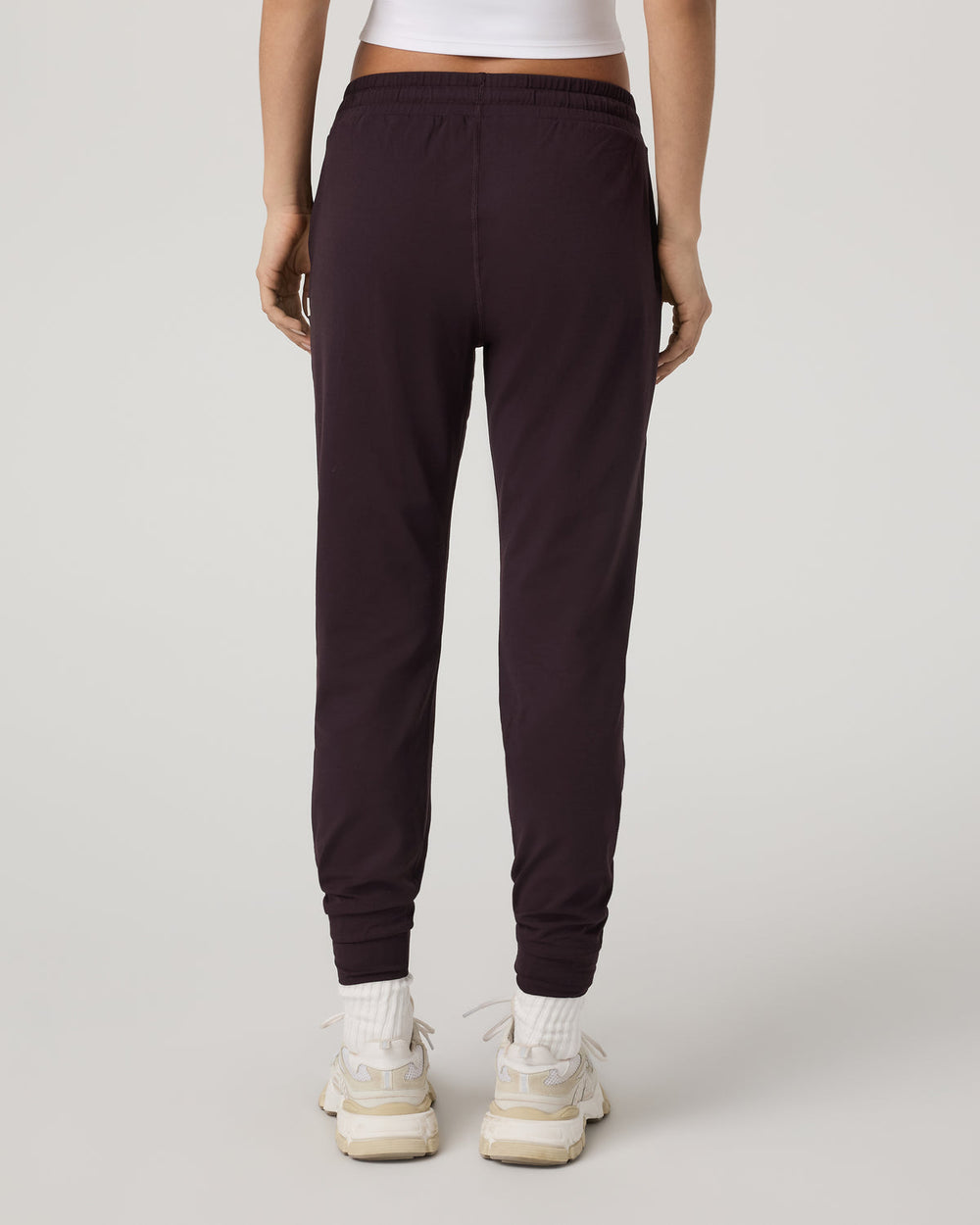 Performance Jogger - Long Women's Raisin Joggers | Vuori Clothing