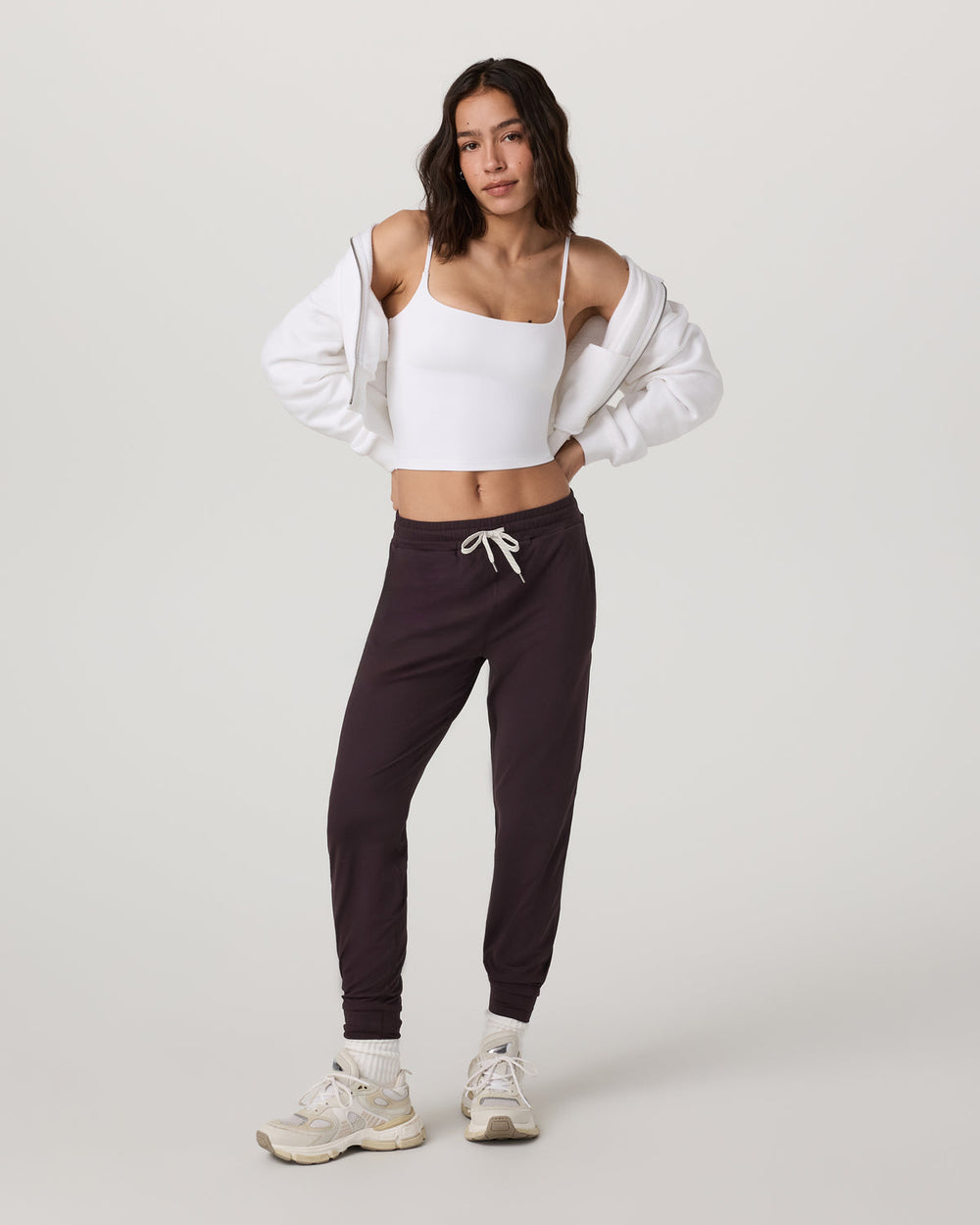 Performance Jogger - Long Women's Raisin Joggers | Vuori Clothing