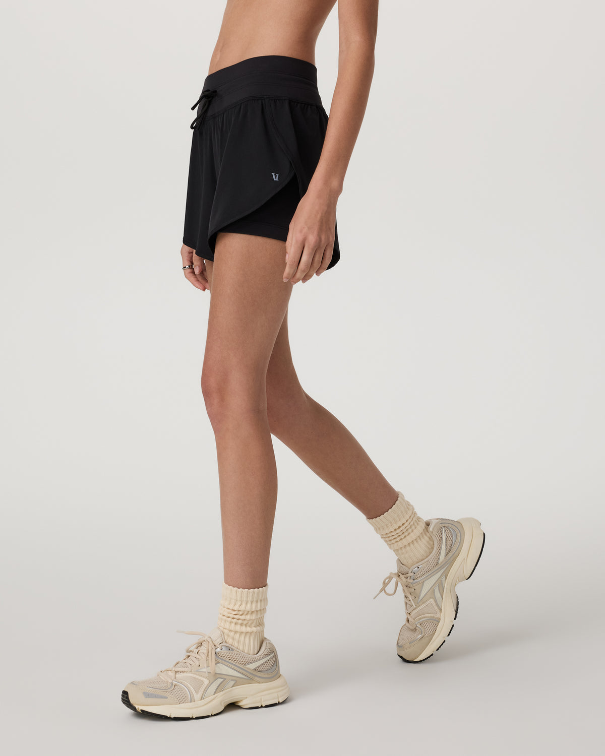 Daily Speed Short 2.5" Women's Black Fitness Shorts | Vuori For sale