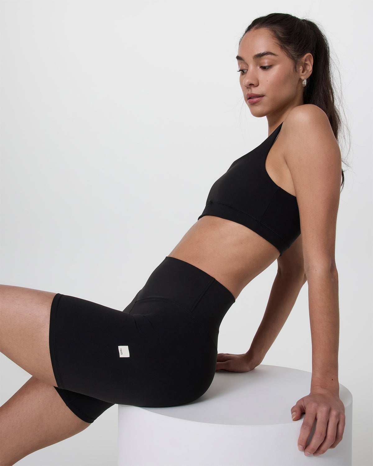 Vuori AllTheForm™ Short 6" Black | Vuori