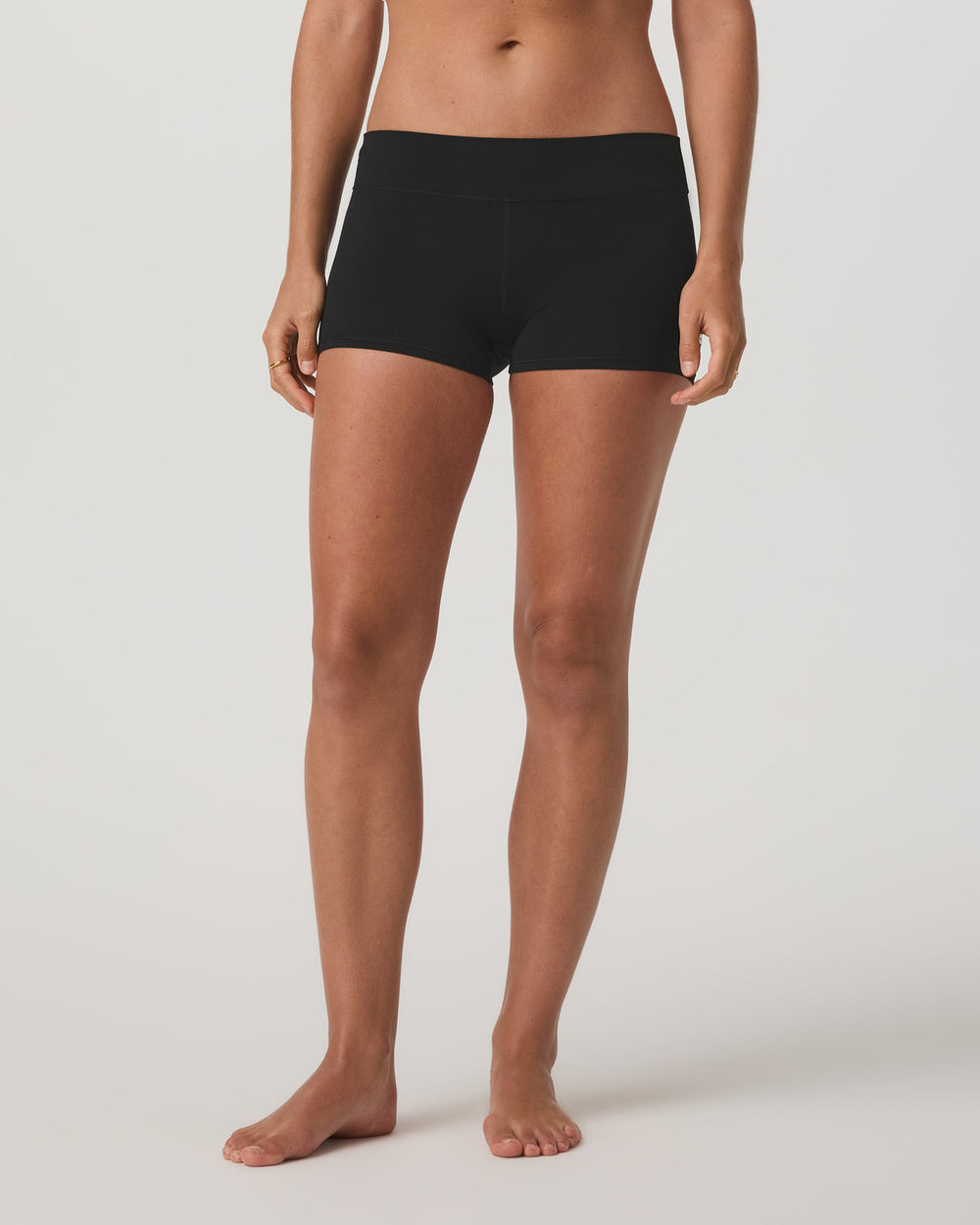 Vuori AllTheFeels™ LR Shorty Women's Black Shorts | Vuori Discount