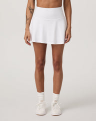 Baseline Gingham Skirt 14.5" Women's White Fitness Skirt | Vuori Clothing