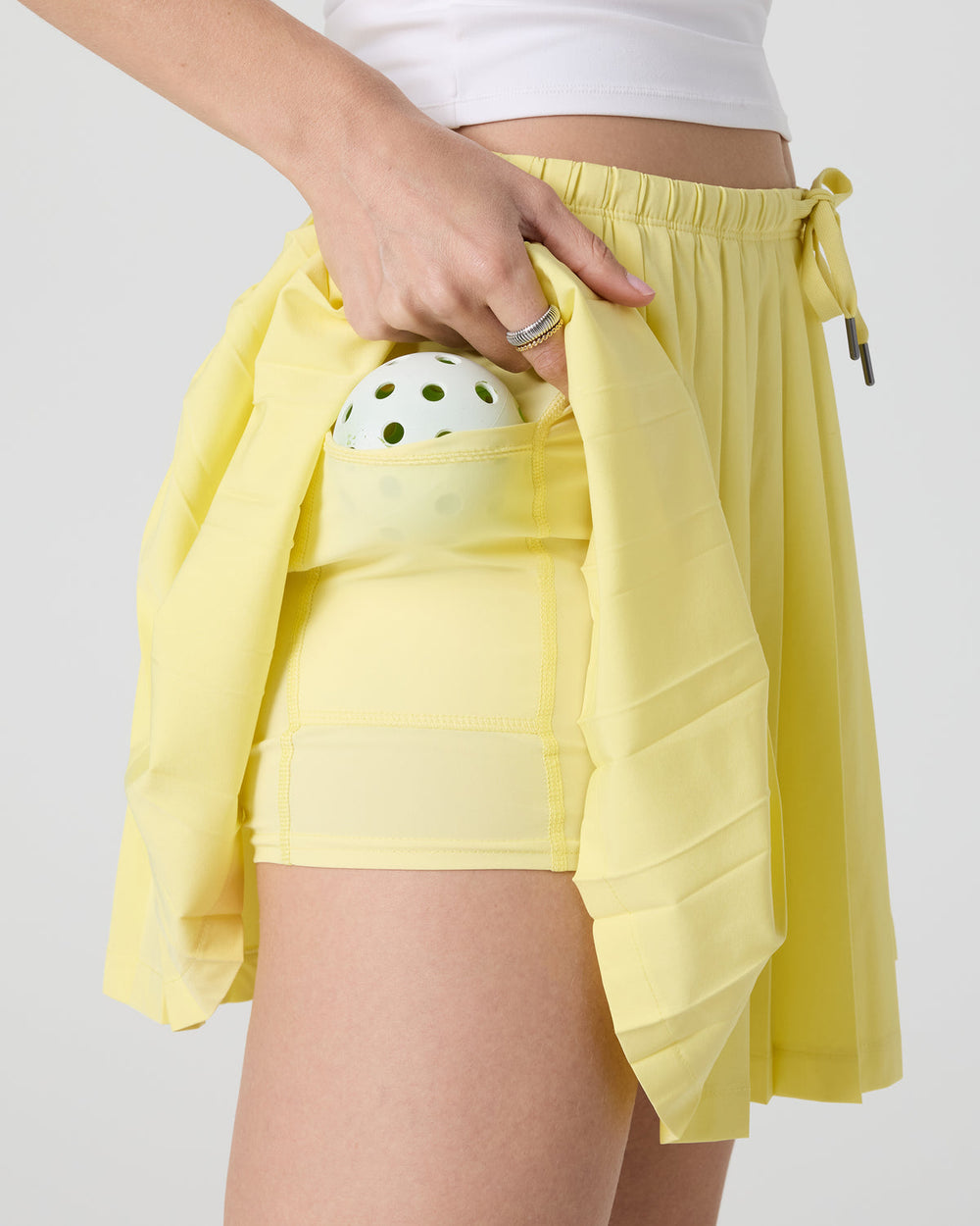 Clementine Pleated Skirt 15" Sunlight | Vuori US