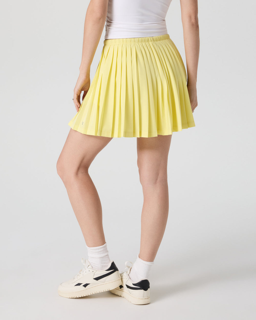 Clementine Pleated Skirt 15" Sunlight | Vuori US