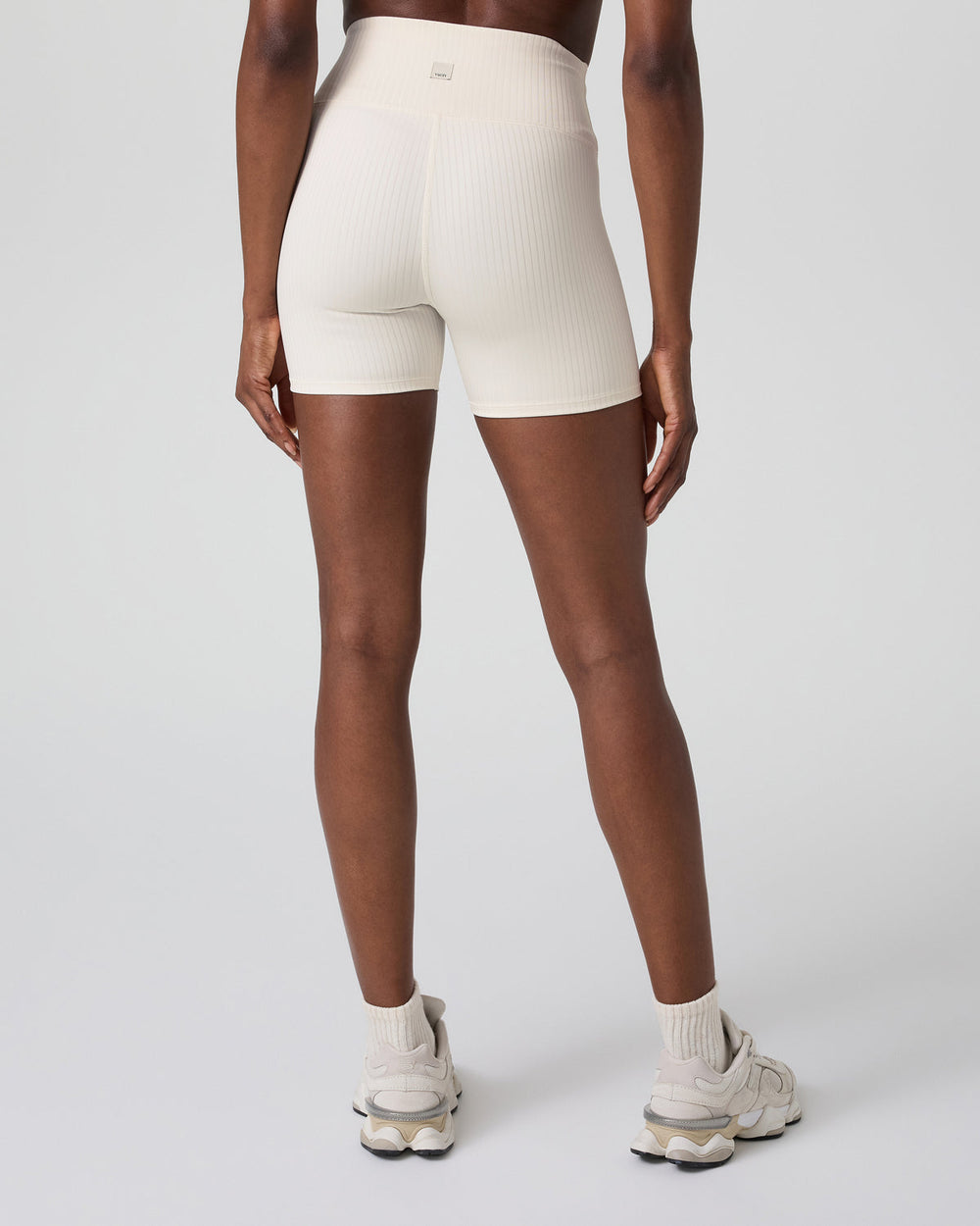 Inversion Rib Short Marshmallow | Vuori Online