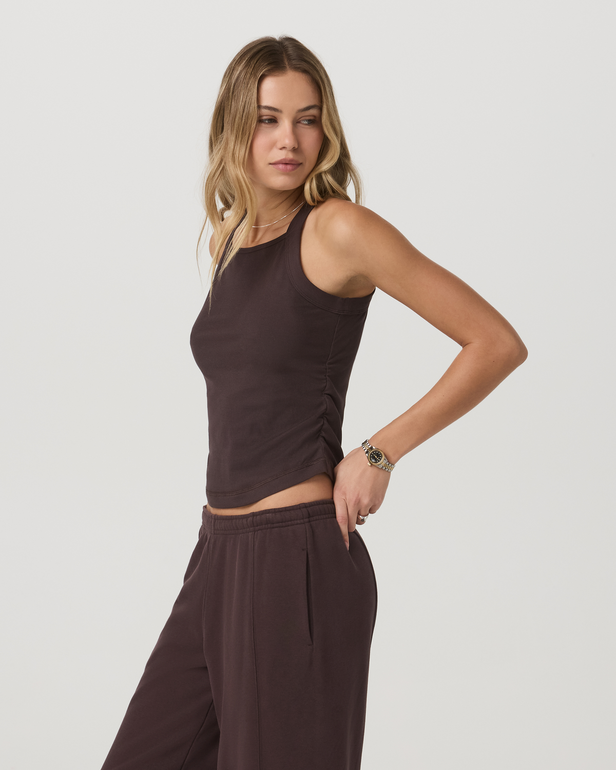 Pose Cooper Tank Women's French Roast Tank Top | Vuori For sale