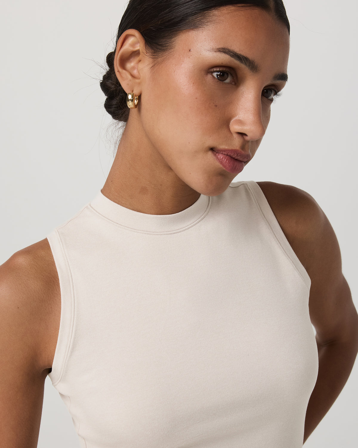 Halo Muscle Tank Women's Ecru Heather Tank Top | Vuori Clothing